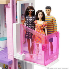 Lade das Bild in den Galerie-Viewer, Barbie Traumvilla Mit Licht Und Sound Dreamhouse Traumhaus Puppenhaus Mattel NEU
