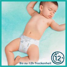 Lade das Bild in den Galerie-Viewer, Pampers Baby Windeln Größe 2 (4-8 Kg) Harmonie, HALBMONATSBOX, Sanfter Hautschutz Und Pflanzenbasierte Inhaltsstoffe, 240 Stück
